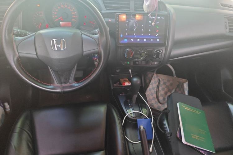 Used Honda Fit 2018 1.5L CVT Comfort Sunroof Version Center Console