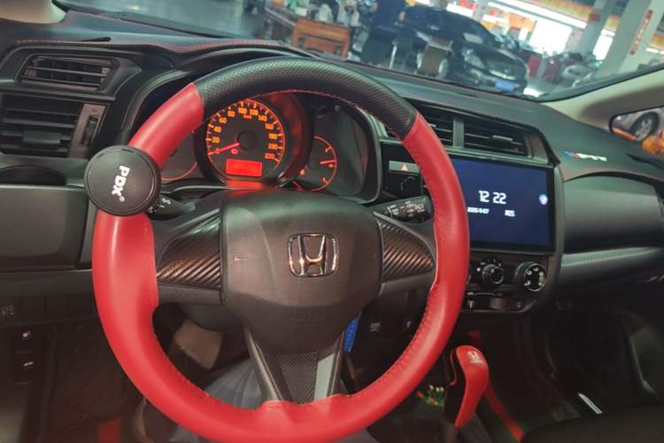 Used Honda Fit 2018 1.5L CVT Comfort Version Center Console