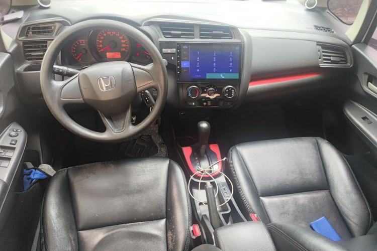 Used Honda Fit 2018 1.5L CVT Comfort Version Center Console