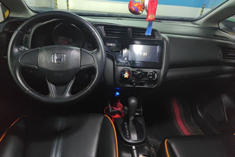 Used Honda Fit 2018 1.5L CVT Comfort Sunroof Version Center Console