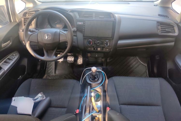 Used Honda Fit 2018 1.5L Manual Comfort Version Center Console