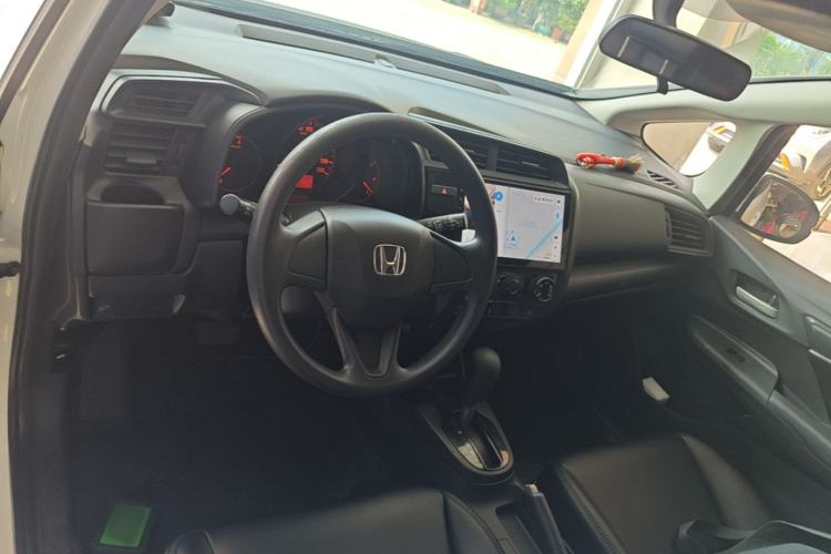 Used Honda Fit 2018 1.5L CVT Comfort Version Center Console