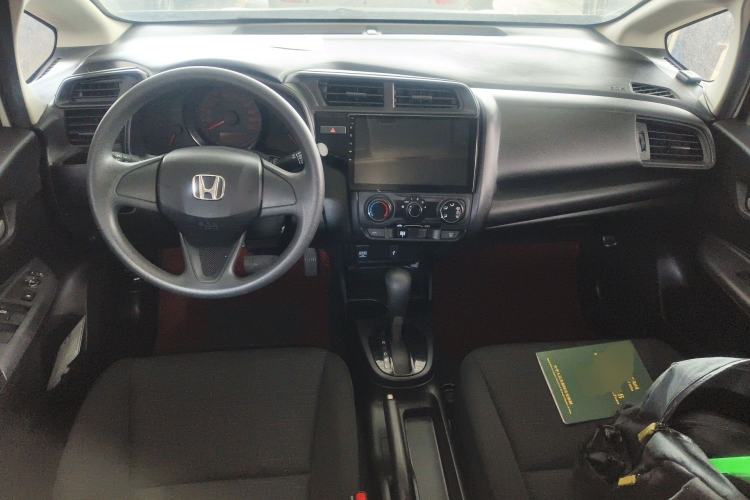 Used Honda Fit 2018 1.5L CVT Comfort Sunroof Version Center Console