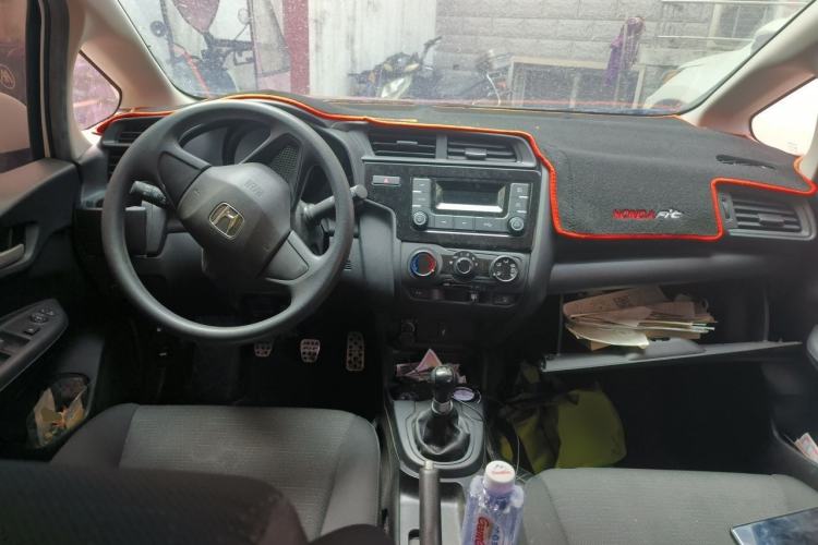 Used Honda Fit 2018 1.5L Manual Comfort Version Center Console