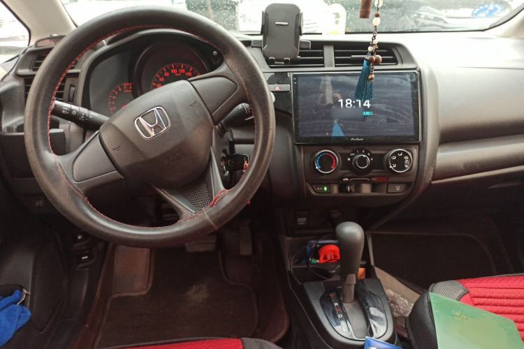 Used Honda Fit 2018 1.5L CVT Comfort Version Center Console