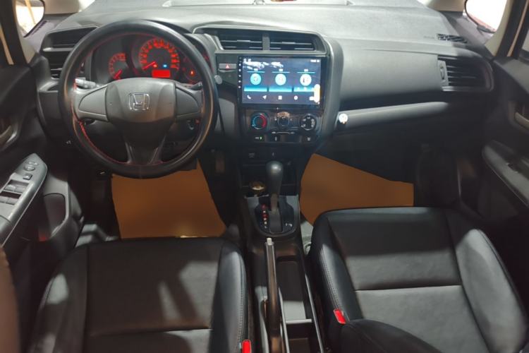 Used Honda Fit 2018 1.5L CVT Comfort Version Center Console