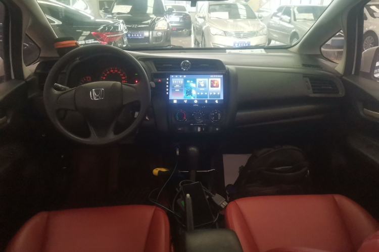 Used Honda Fit 2018 1.5L CVT Comfort Version Center Console