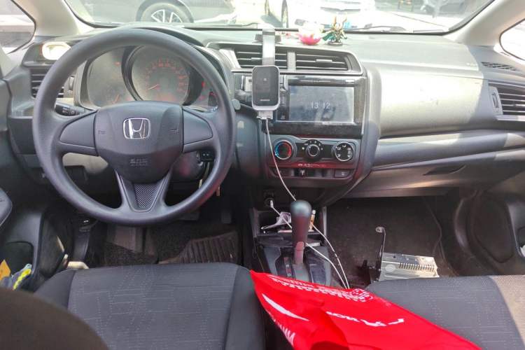 Used Honda Fit 2018 1.5L CVT Comfort Version Center Console