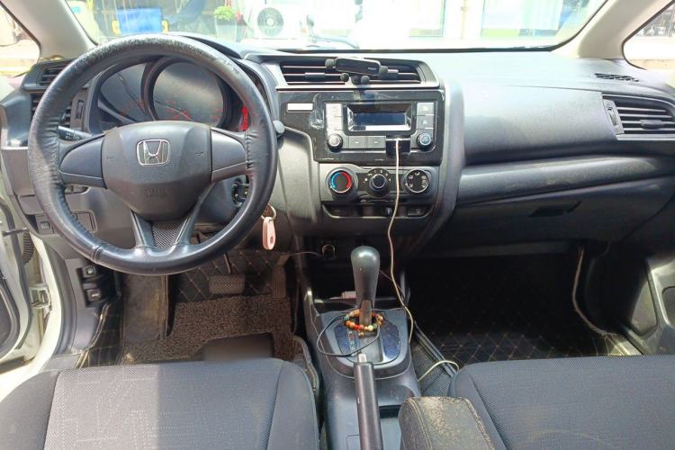 Used Honda Fit 2018 1.5L CVT Comfort Version Center Console