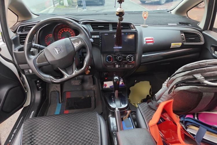 Used Honda Fit 2018 1.5L CVT Comfort Version Center Console
