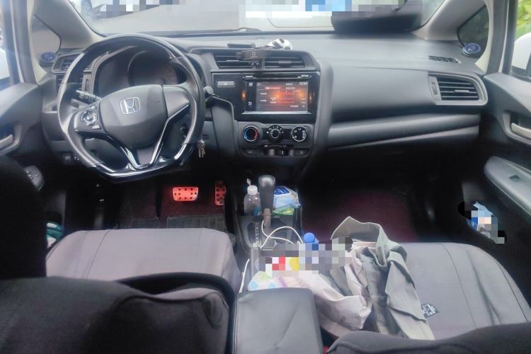 Used Honda Fit 2018 1.5L CVT Comfort Version Center Console