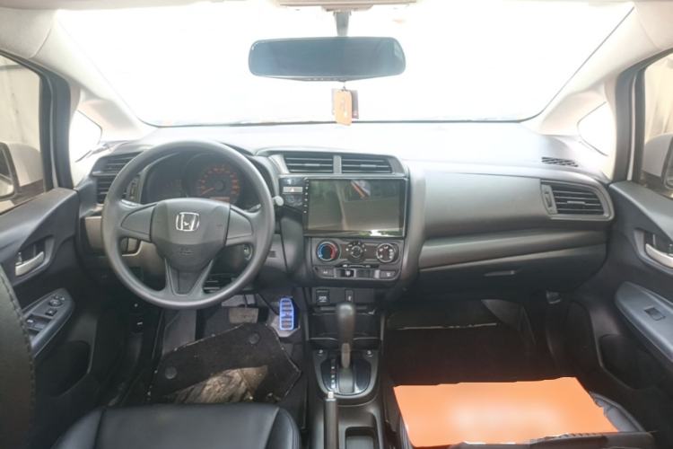 Used Honda Fit 2018 1.5L CVT Comfort Sunroof Version Center Console