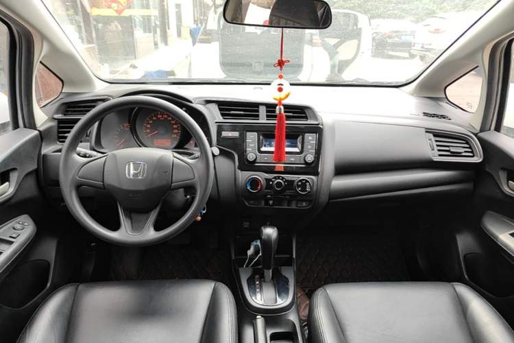 Used Honda Fit 2018 1.5L CVT Comfort Version Center Console