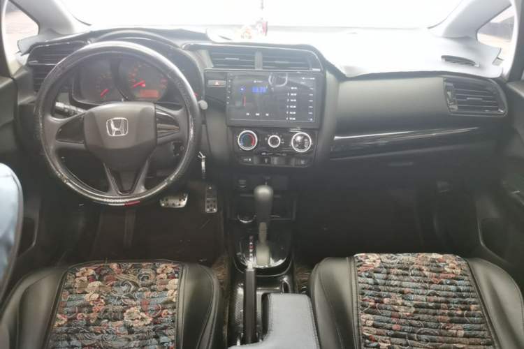 Used Honda Fit 2018 1.5L CVT Comfort Sunroof Version Center Console