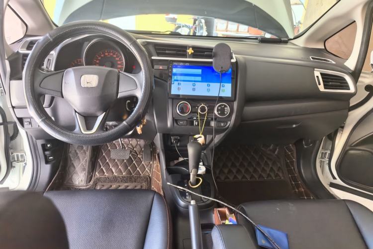 Used Honda Fit 2018 1.5L CVT Comfort Sunroof Version Center Console