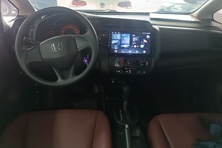 Used Honda Fit 2018 1.5L CVT Comfort Version Center Console