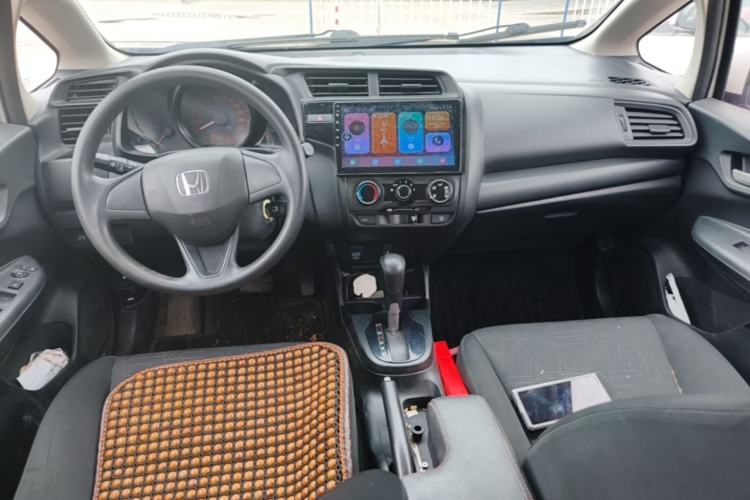 Used Honda Fit 2018 1.5L CVT Comfort Version Center Console