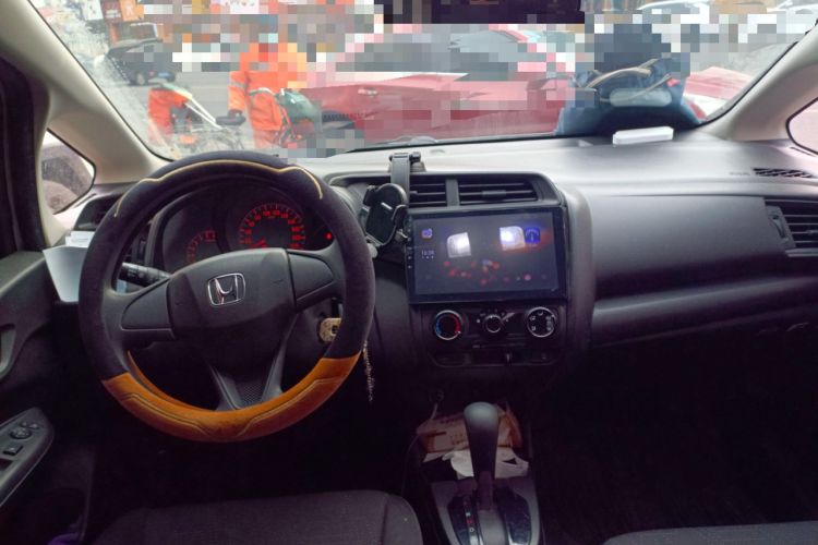 Used Honda Fit 2018 1.5L CVT Comfort Sunroof Version Center Console