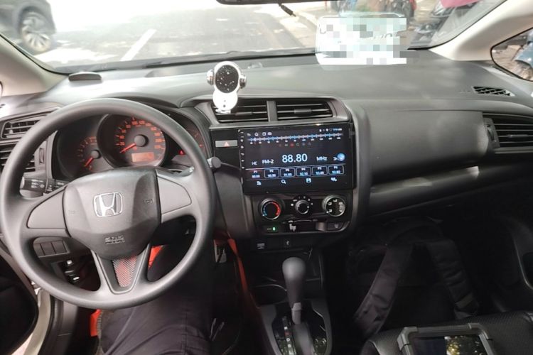 Used Honda Fit 2018 1.5L CVT Comfort Version Center Console