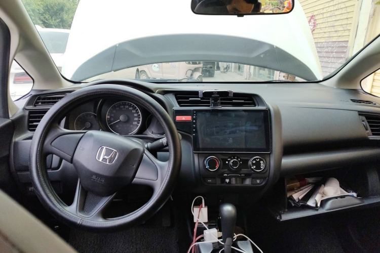 Used Honda Fit 2018 1.5L CVT Comfort Sunroof Version Center Console