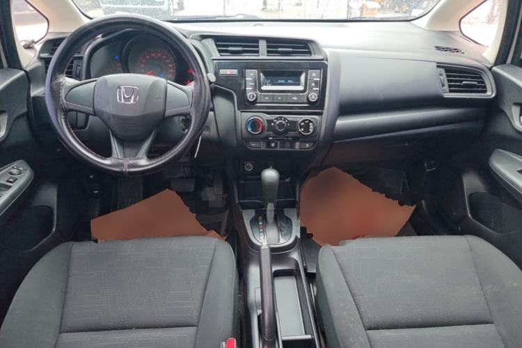 Used Honda Fit 2018 1.5L CVT Comfort Sunroof Version Center Console