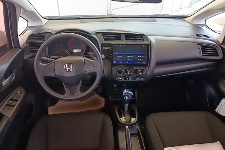 Used Honda Fit 2018 1.5L CVT Comfort Sunroof Version Center Console