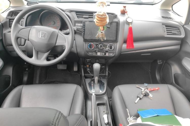 Used Honda Fit 2018 1.5L CVT Comfort Sunroof Version Center Console