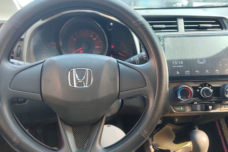 Used Honda Fit 2018 1.5L CVT Comfort Version Center Console