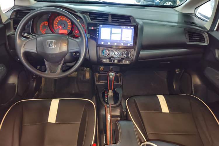 Used Honda Fit 2018 1.5L CVT Comfort Version Center Console