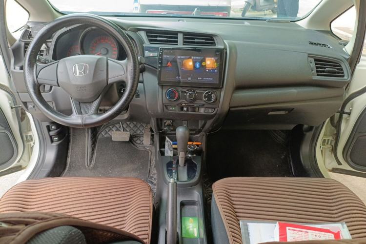 Used Honda Fit 2018 1.5L CVT Comfort Sunroof Version Center Console