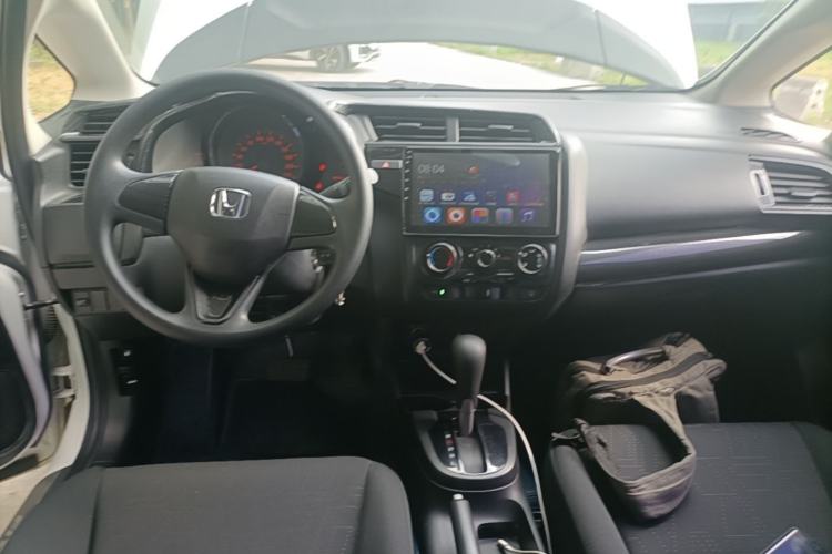 Used Honda Fit 2018 1.5L CVT Comfort Sunroof Version Center Console