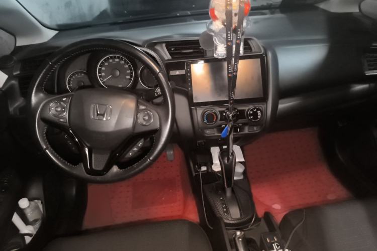 Used Honda Fit 2018 1.5L CVT Comfort Sunroof Version Center Console