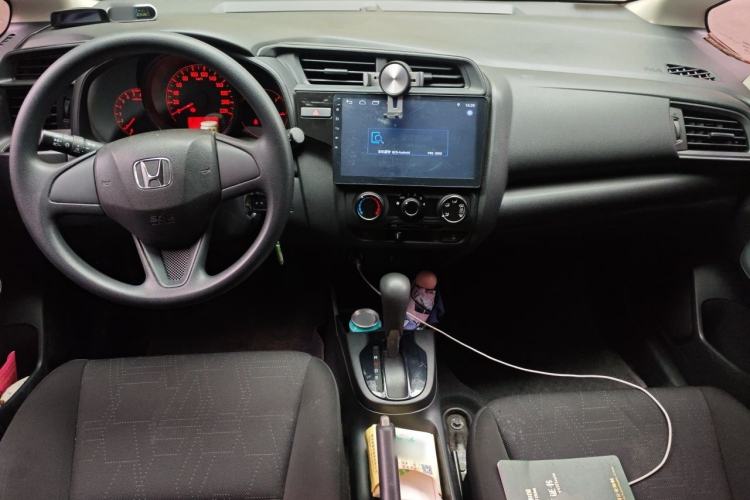 Used Honda Fit 2018 1.5L CVT Comfort Sunroof Version Center Console
