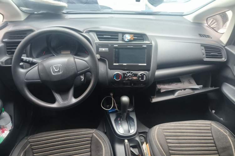 Used Honda Fit 2018 1.5L CVT Comfort Version Center Console
