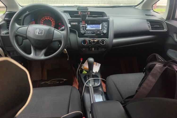 Used Honda Fit 2018 1.5L CVT Comfort Version Center Console