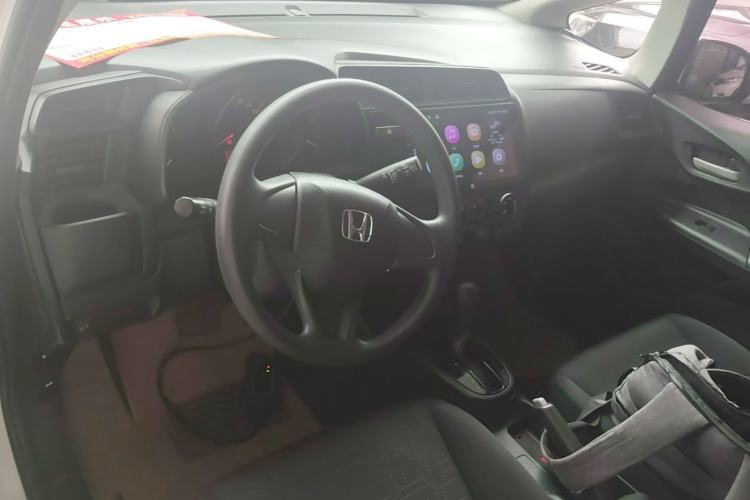 Used Honda Fit 2018 1.5L CVT Comfort Sunroof Version Center Console