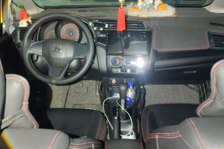 Used Honda Fit 2018 1.5L CVT Comfort Sunroof Version Center Console