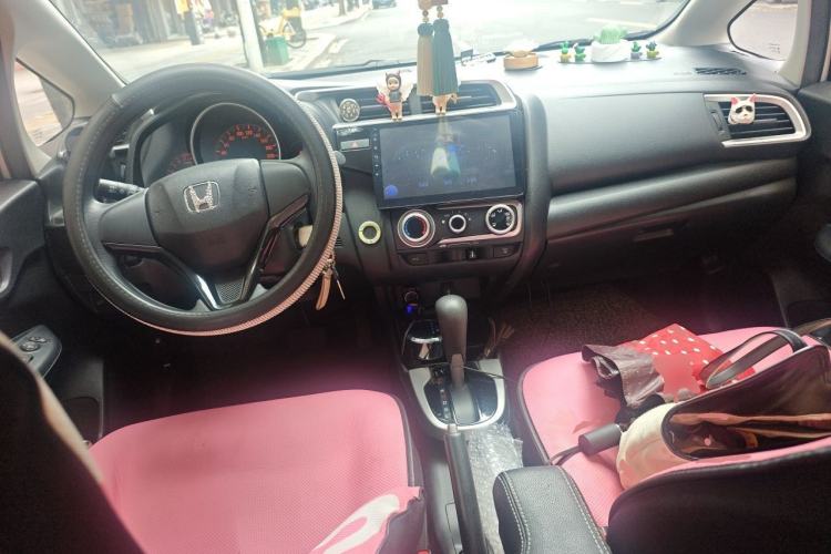 Used Honda Fit 2018 1.5L CVT Trendy Sports Edition Center Console