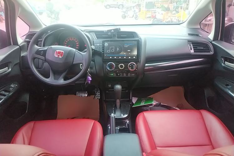 Used Honda Fit 2018 1.5L CVT Comfort Version Center Console