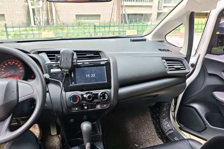 Used Honda Fit 2018 1.5L CVT Comfort Sunroof Version Center Console