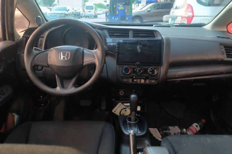 Used Honda Fit 2018 1.5L CVT Comfort Sunroof Version Center Console