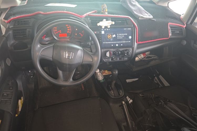 Used Honda Fit 2018 1.5L CVT Comfort Version Center Console