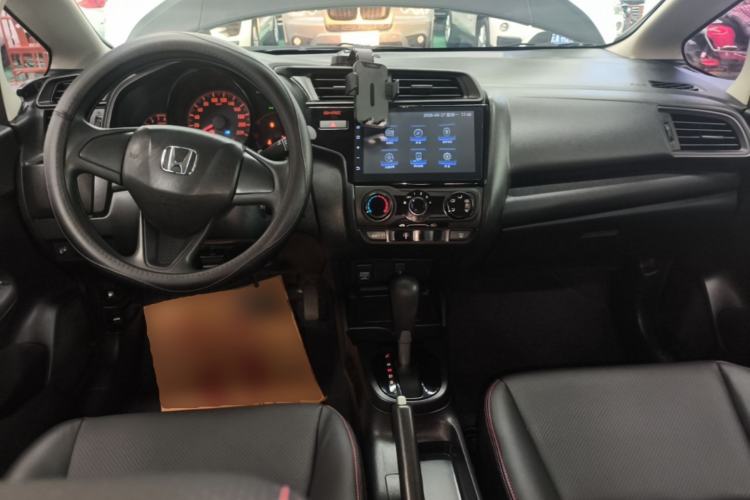 Used Honda Fit 2018 1.5L CVT Comfort Sunroof Version Center Console