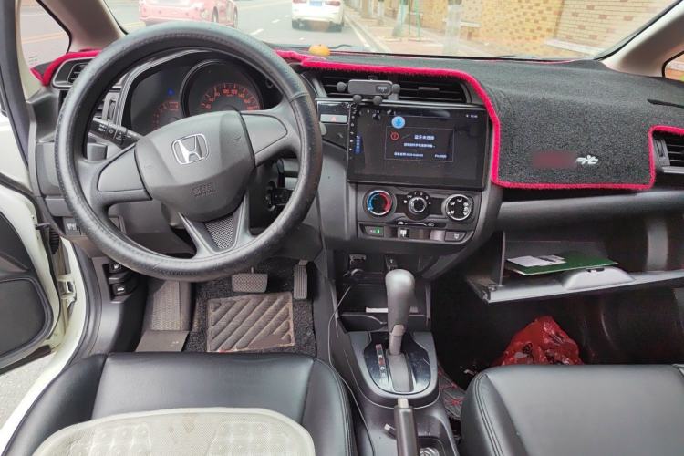 Used Honda Fit 2018 1.5L CVT Comfort Version Center Console