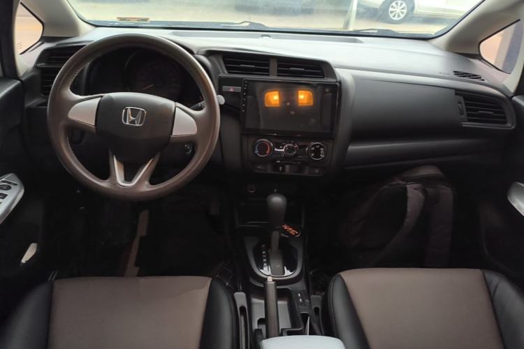 Used Honda Fit 2018 1.5L CVT Comfort Sunroof Version Center Console