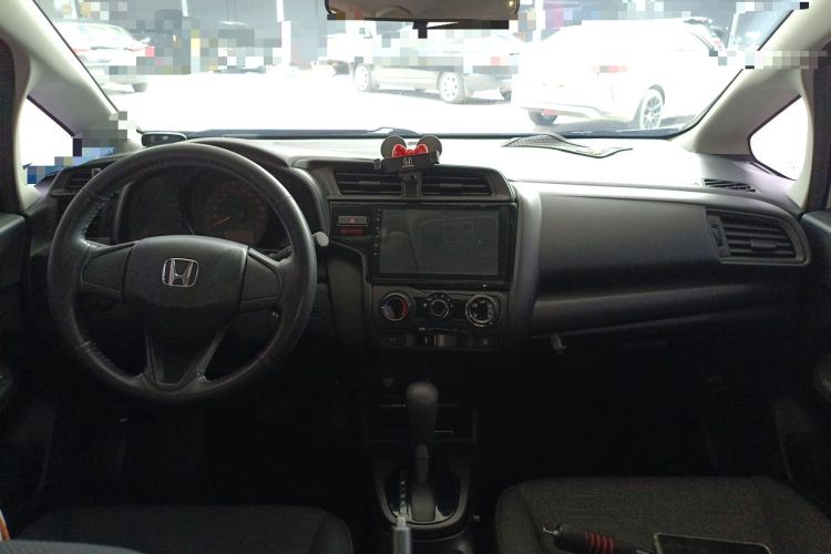 Used Honda Fit 2018 1.5L CVT Comfort Sunroof Version Center Console