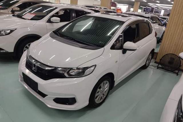 Used Honda Fit 2018 1.5L CVT Comfort Sunroof Version
