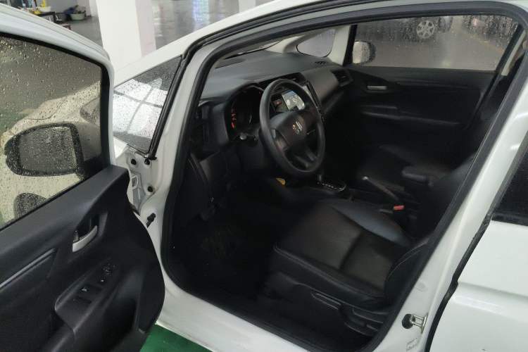 Used Honda Fit 2018 1.5L CVT Comfort Version Driver Seat