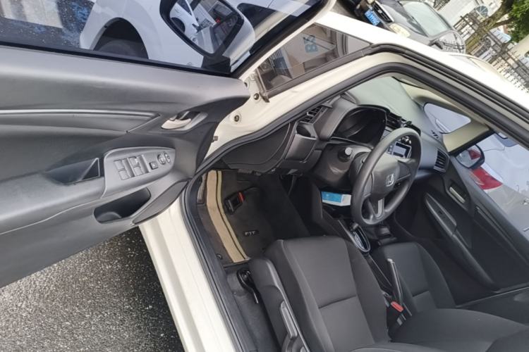 Used Honda Fit 2018 1.5L CVT Comfort Version Driver Seat