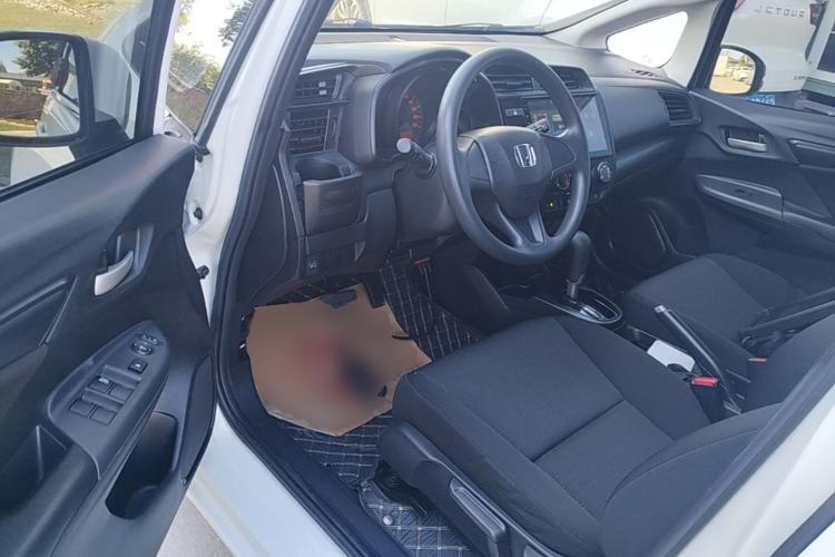 Used Honda Fit 2018 1.5L CVT Comfort Sunroof Version Driver Seat